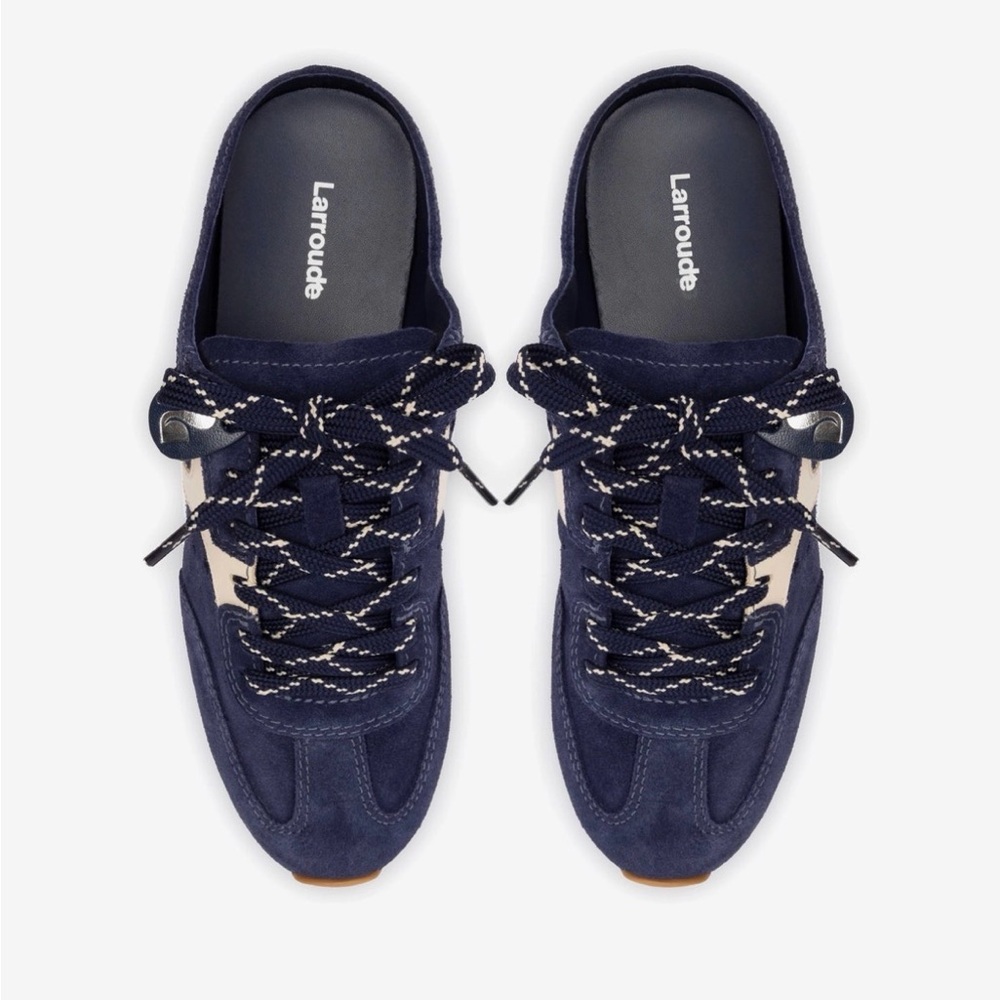 NWOT Larroudé Stella Mule In Navy Suede and Ivory Leather